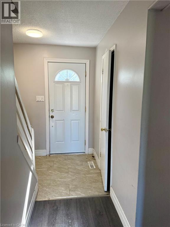 #30 25 UPPER CANADA Drive - 2