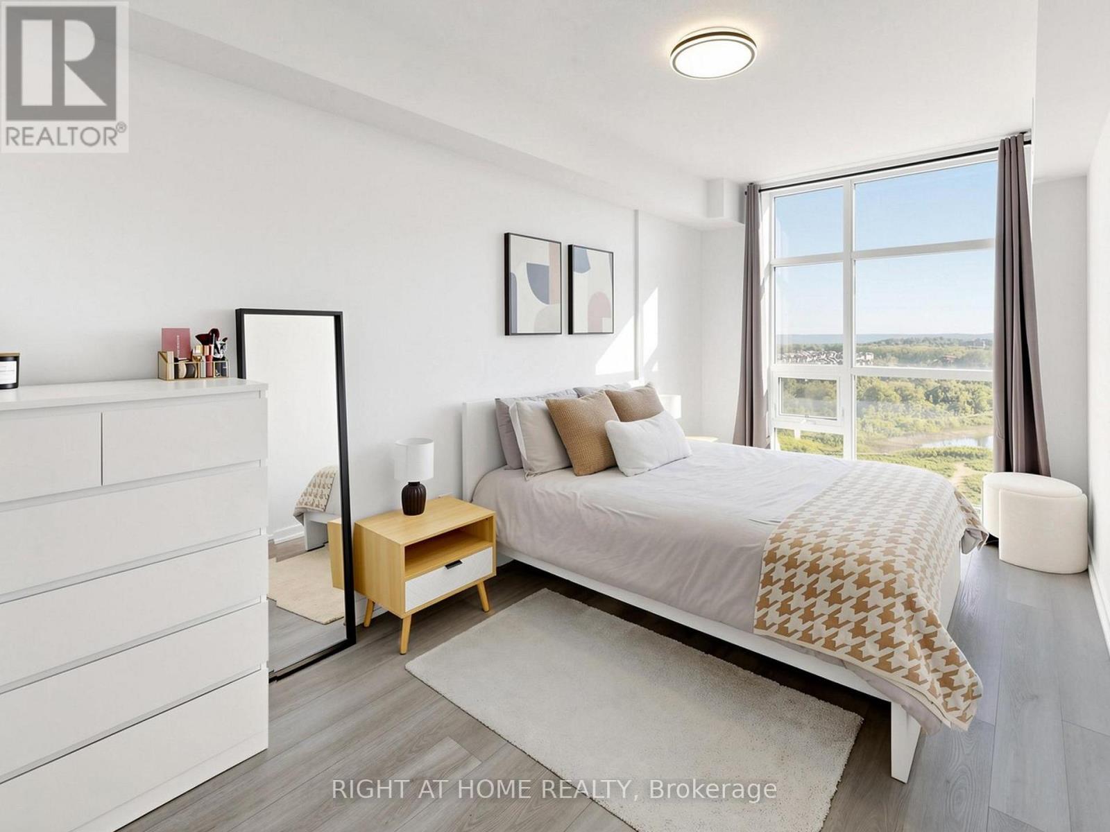 #1013 450 DUNDAS STREET E - 12