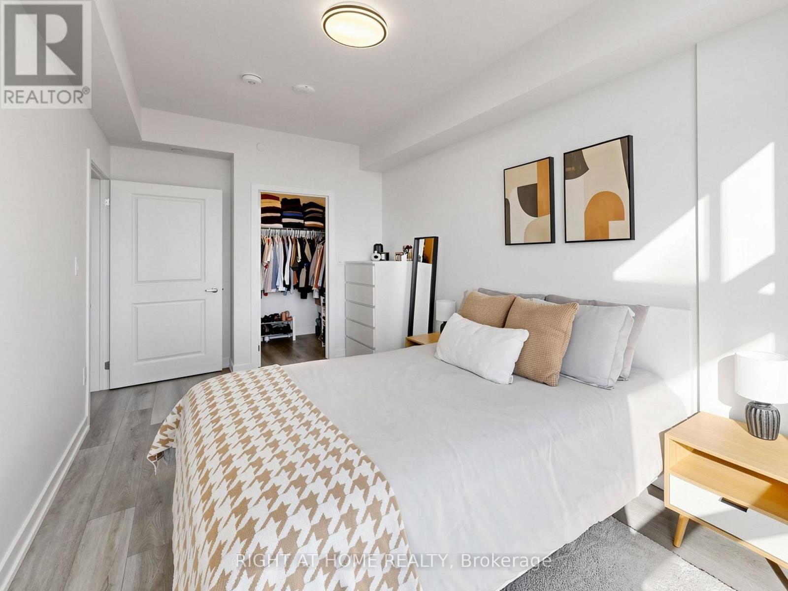 #1013 450 DUNDAS STREET E - 13