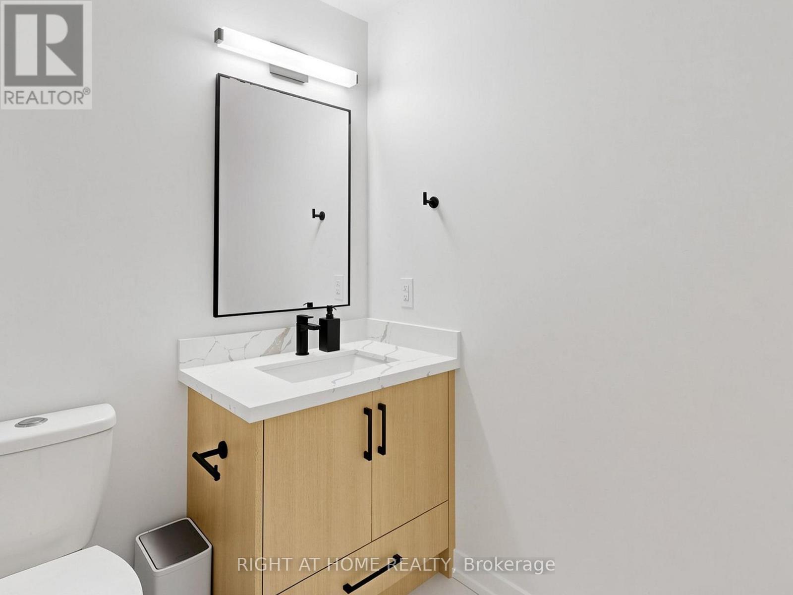 #1013 450 DUNDAS STREET E - 20