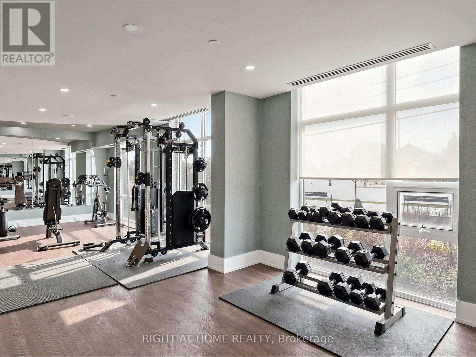 #1013 450 DUNDAS STREET E - 29