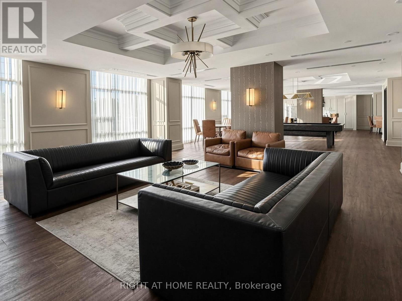 #1013 450 DUNDAS STREET E - 30