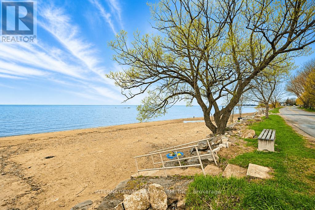 6 LAKE ERIE LANE - 20