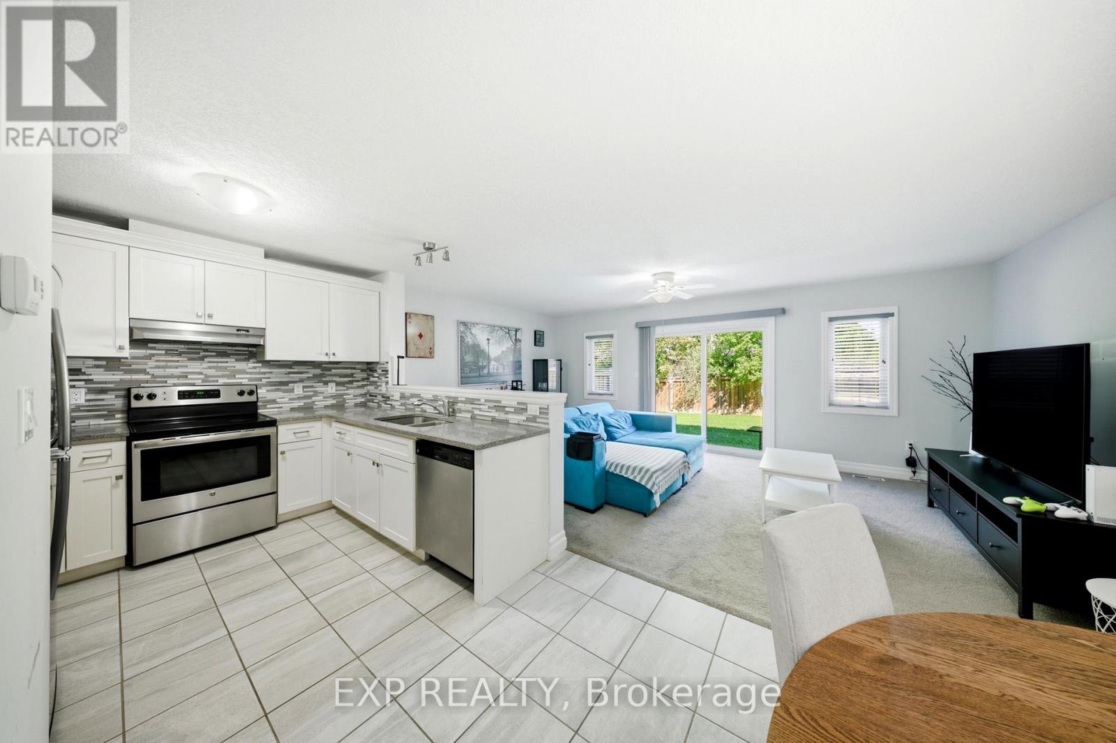 #17 158 FIFE ROAD - 11