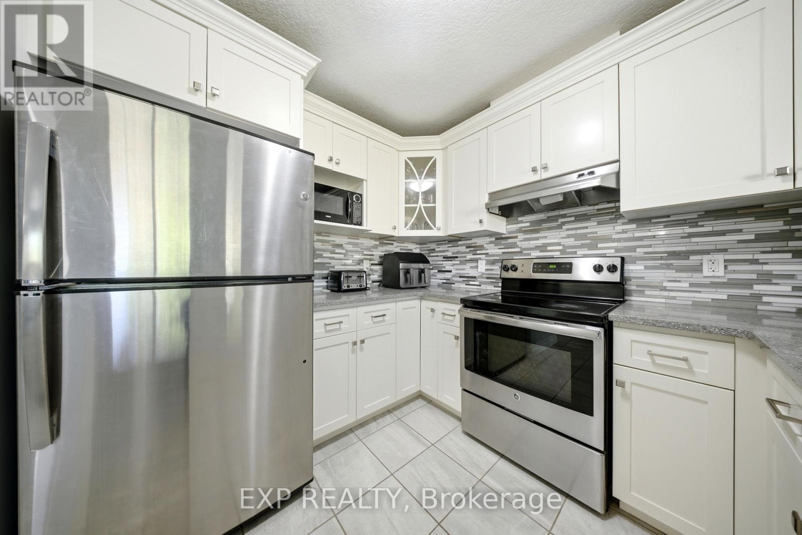 #17 158 FIFE ROAD - 12