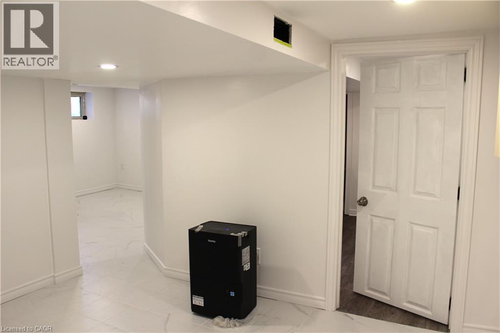 4935 WILLMOTT Street - 20
