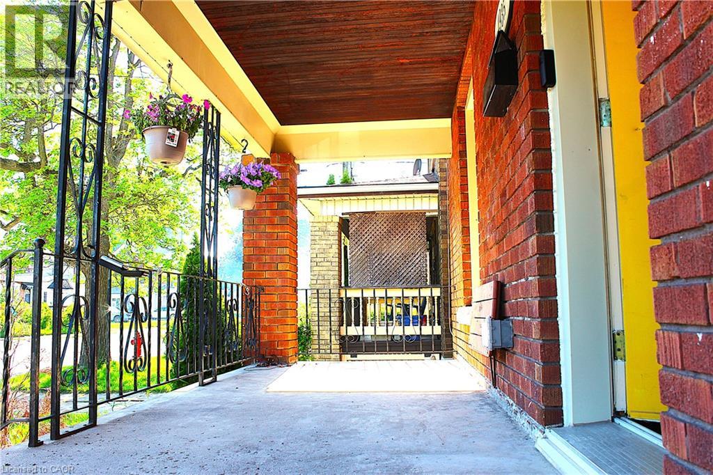 4935 WILLMOTT Street - 3