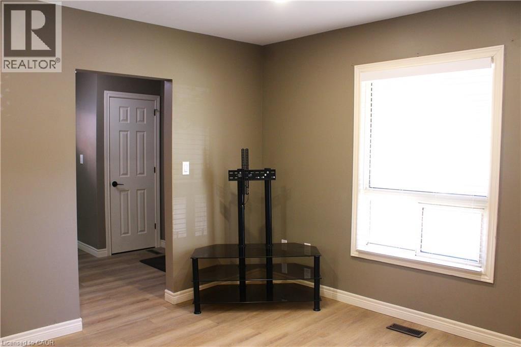 4935 WILLMOTT Street - 8