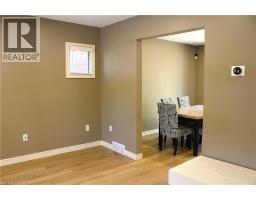Living room - 4935 Willmott Street, Niagara Falls, ON L2E1Z6 Photo 7