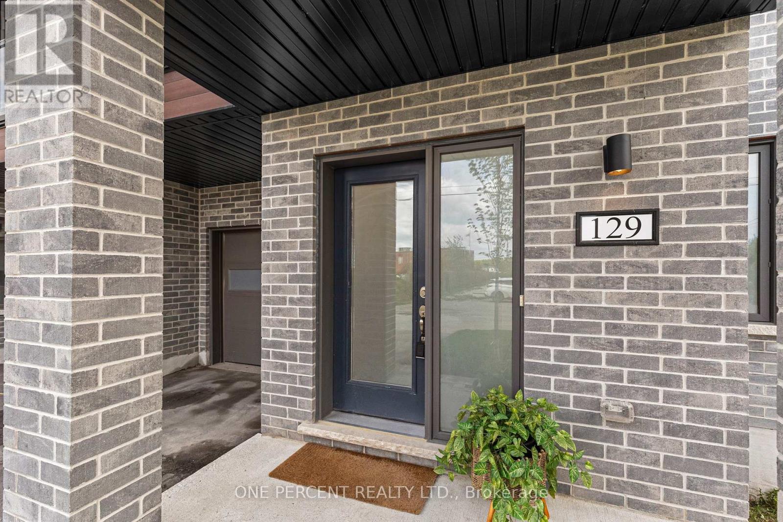 129 COLBORNE STREET E - 6