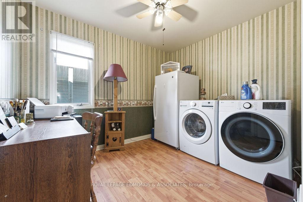 373 MORRIS STREET - 15