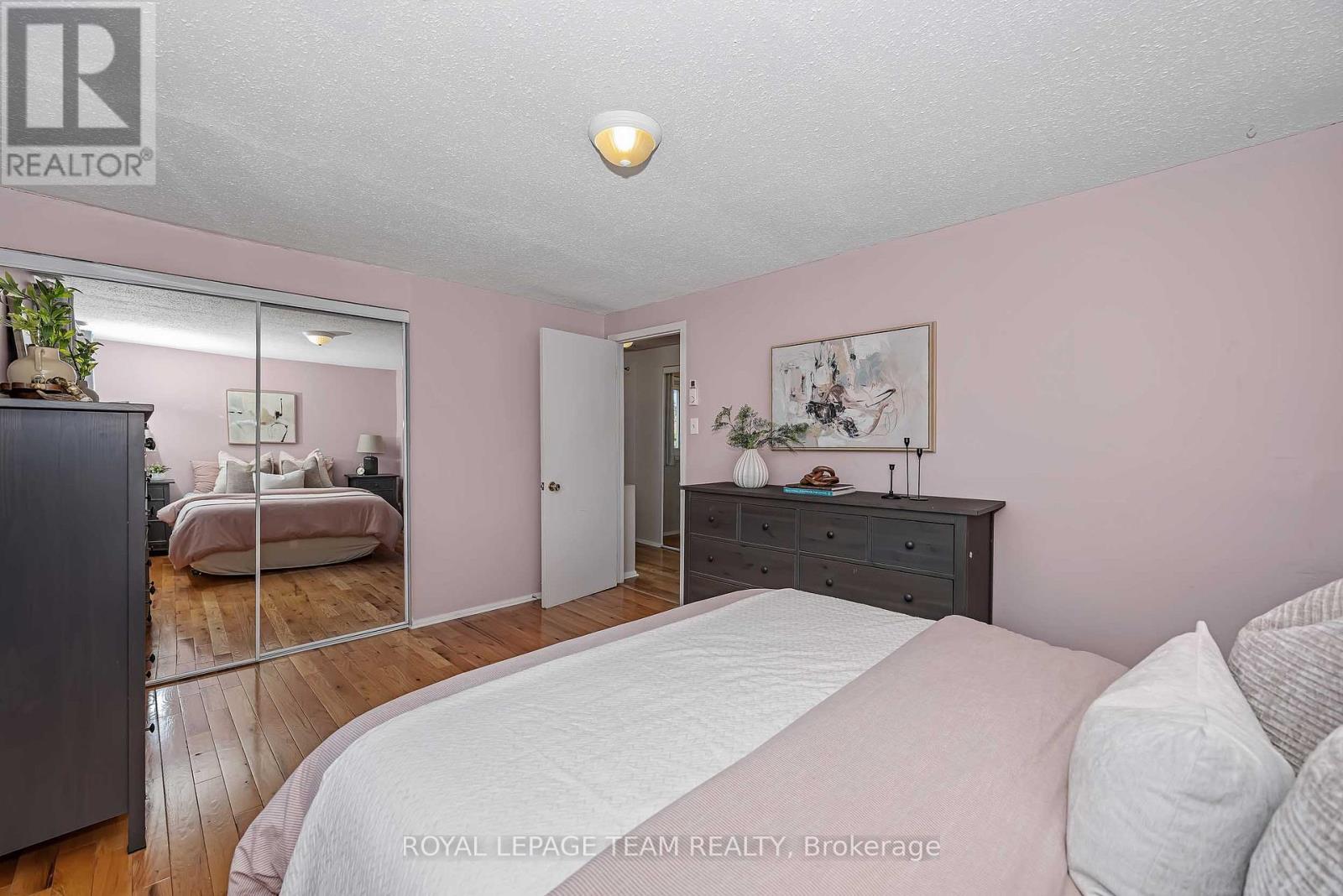 #26 3107 STOCKTON DRIVE - 13