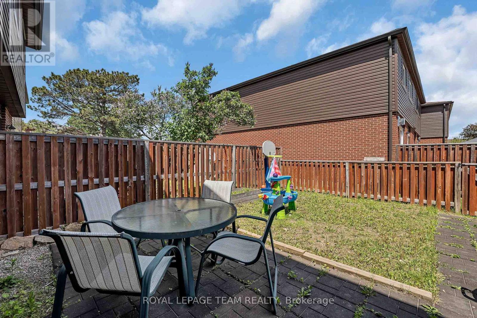 #26 3107 STOCKTON DRIVE - 21