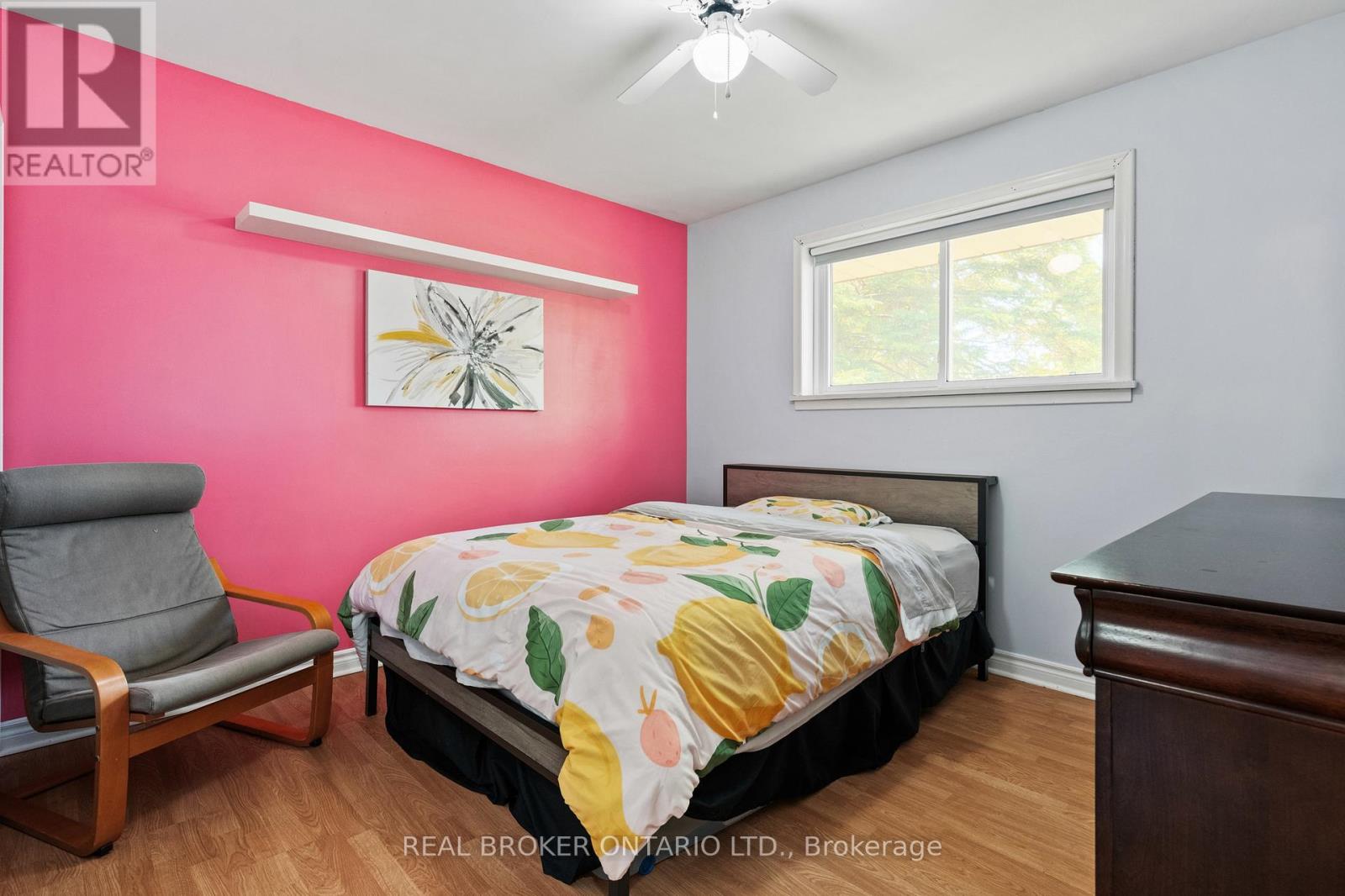 8 GOLDSMITH AVENUE - 12