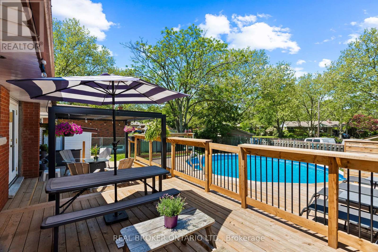 8 GOLDSMITH AVENUE - 20