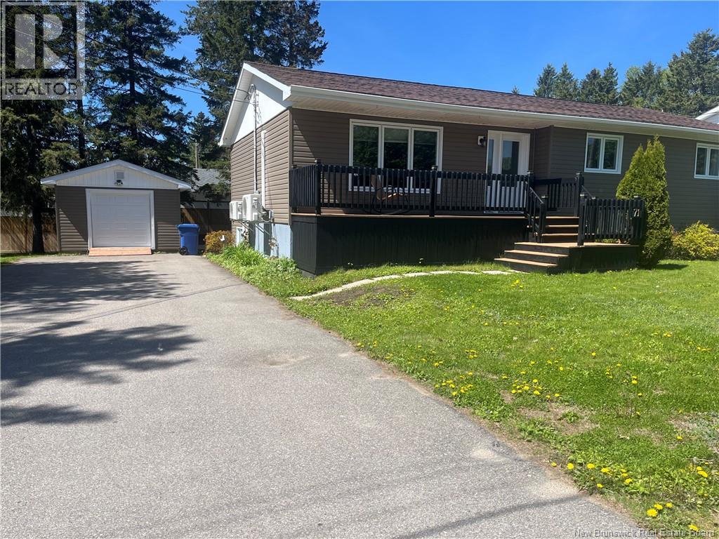 71 Colin Drive - 1