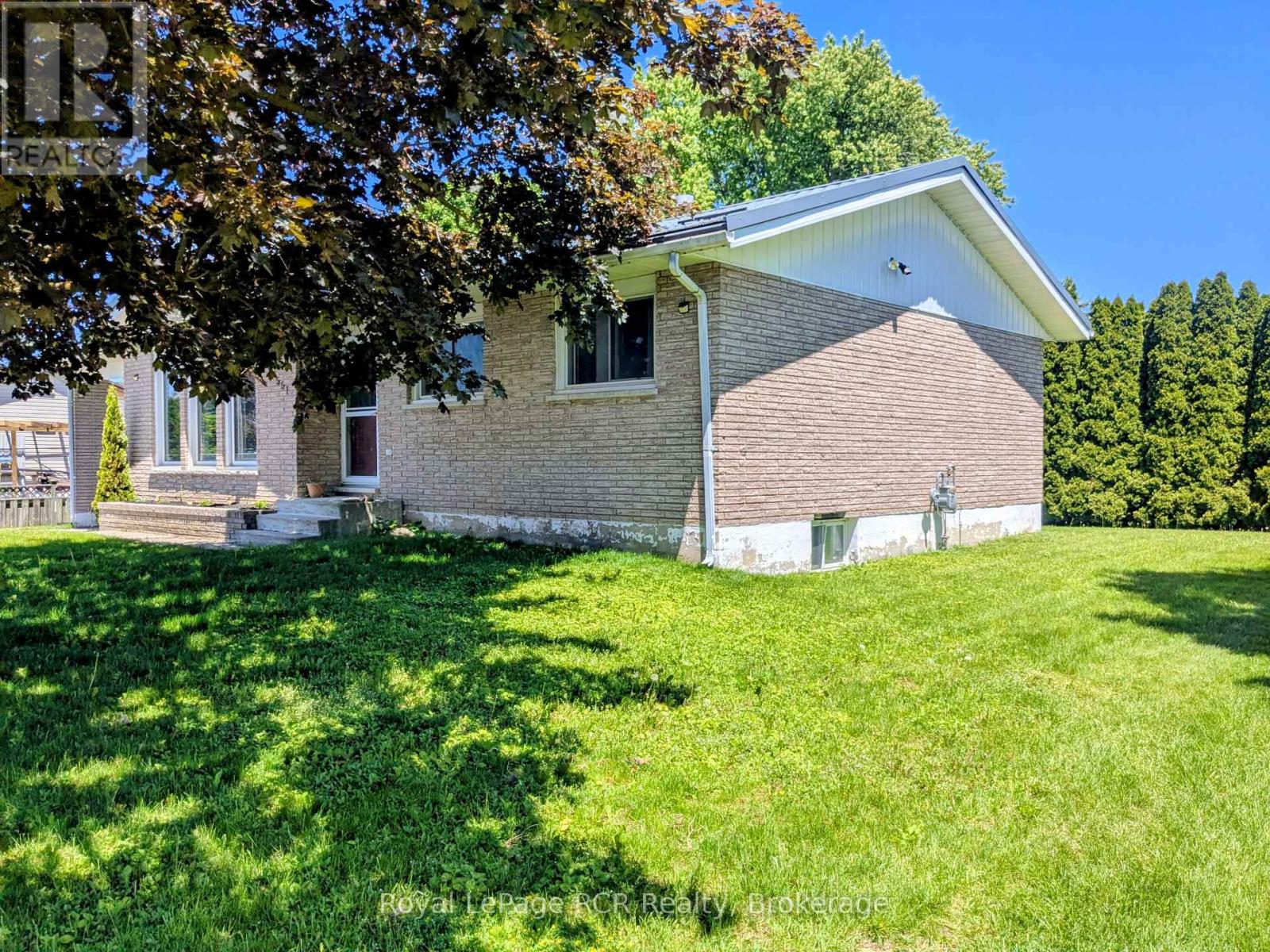 551 15TH AVENUE - 8