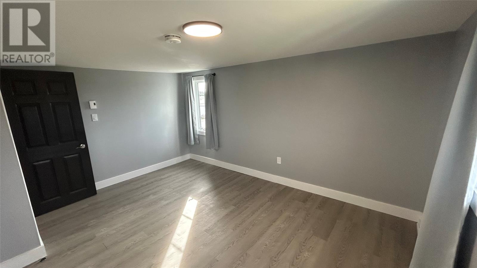 4 Spruce Drive - 22