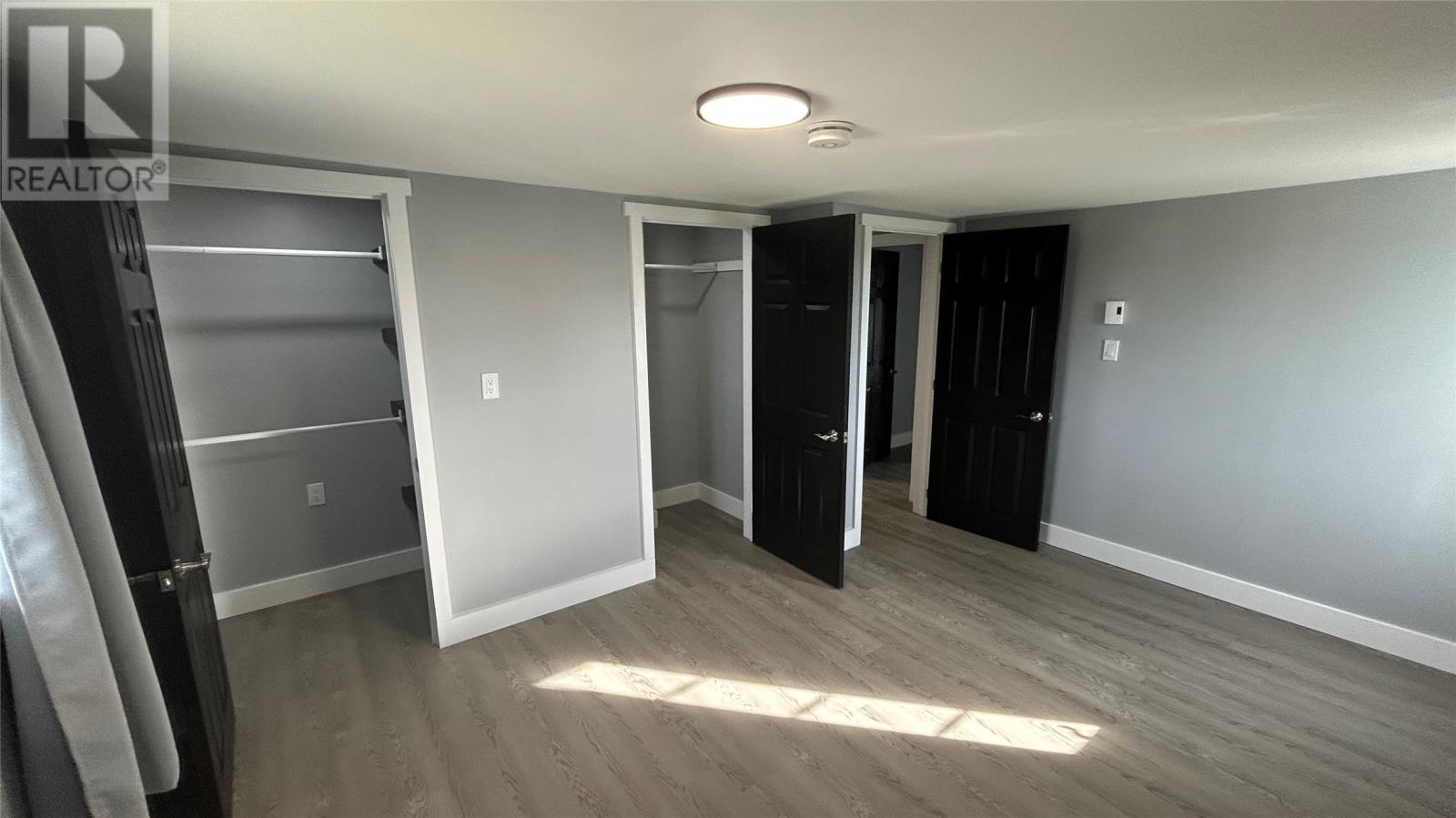 4 Spruce Drive - 24