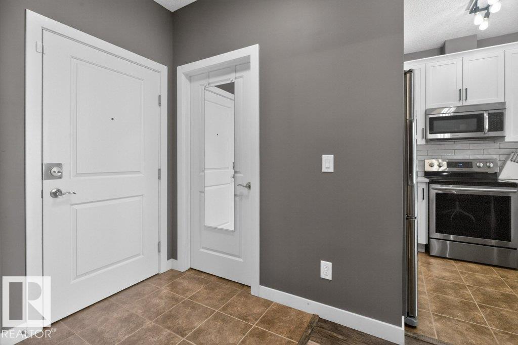 #414 2584 ANDERSON WY SW - 8