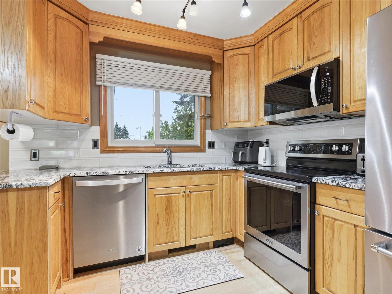 3548 65 ST NW - 13