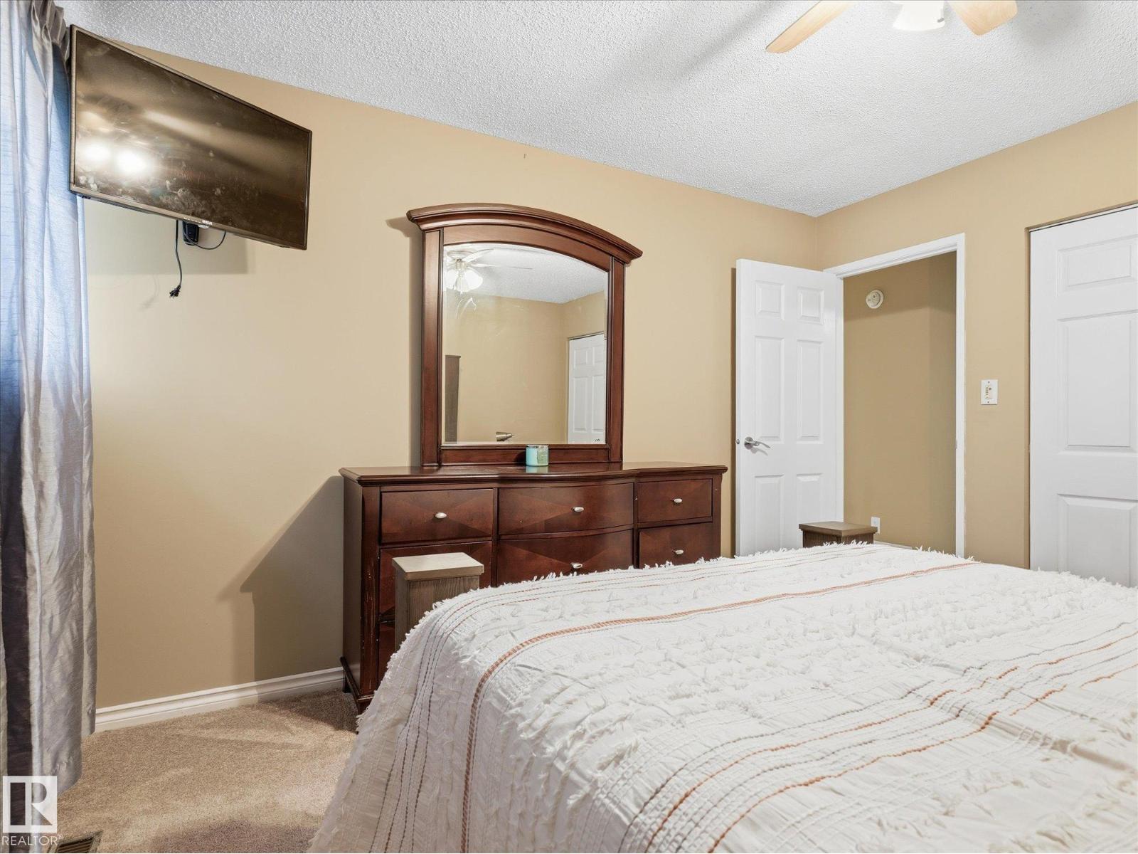 3548 65 ST NW - 18