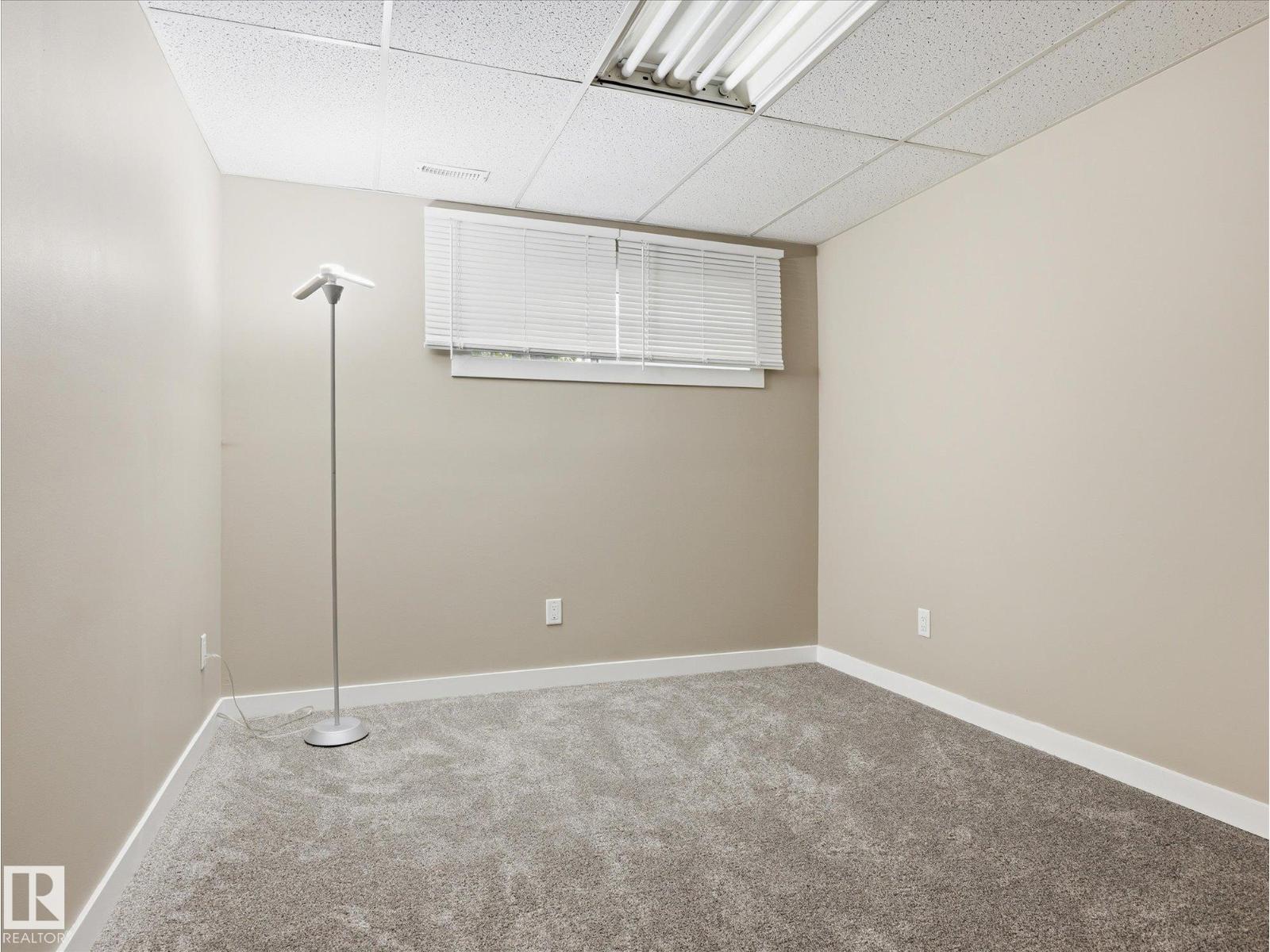 3548 65 ST NW - 28