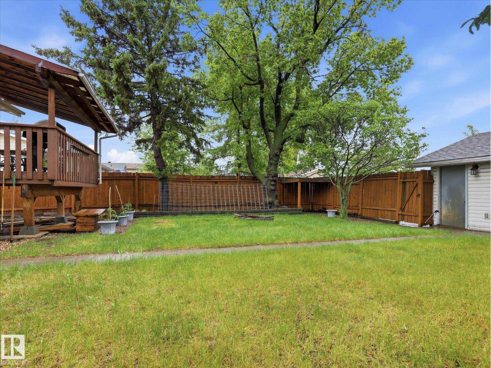 3548 65 ST NW - 33