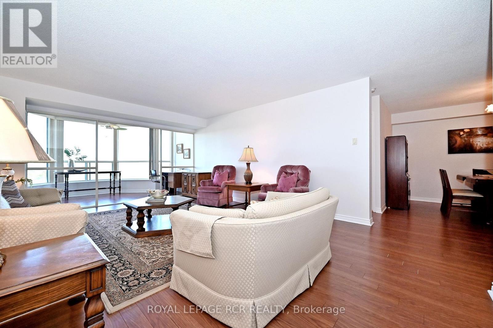 #706 7300 YONGE STREET - 11