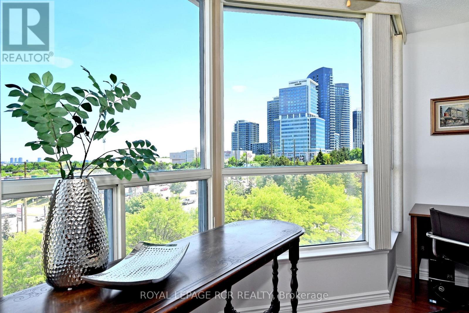 #706 7300 YONGE STREET - 15