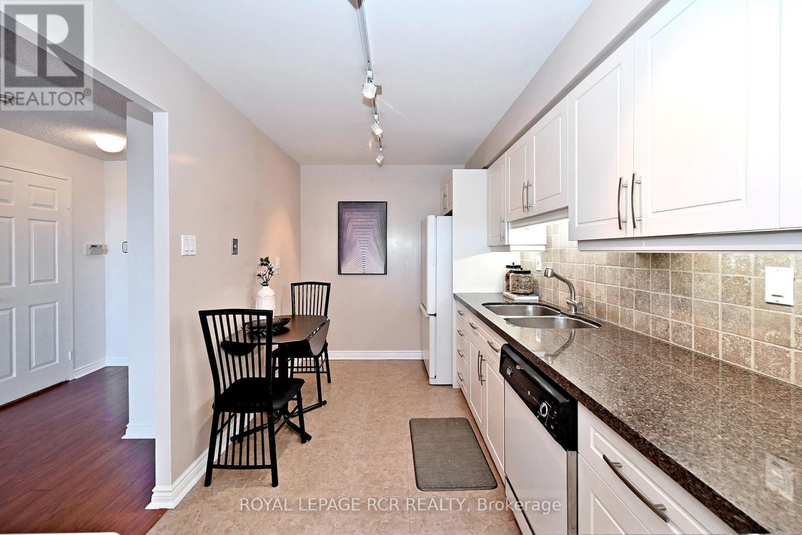 #706 7300 YONGE STREET - 29