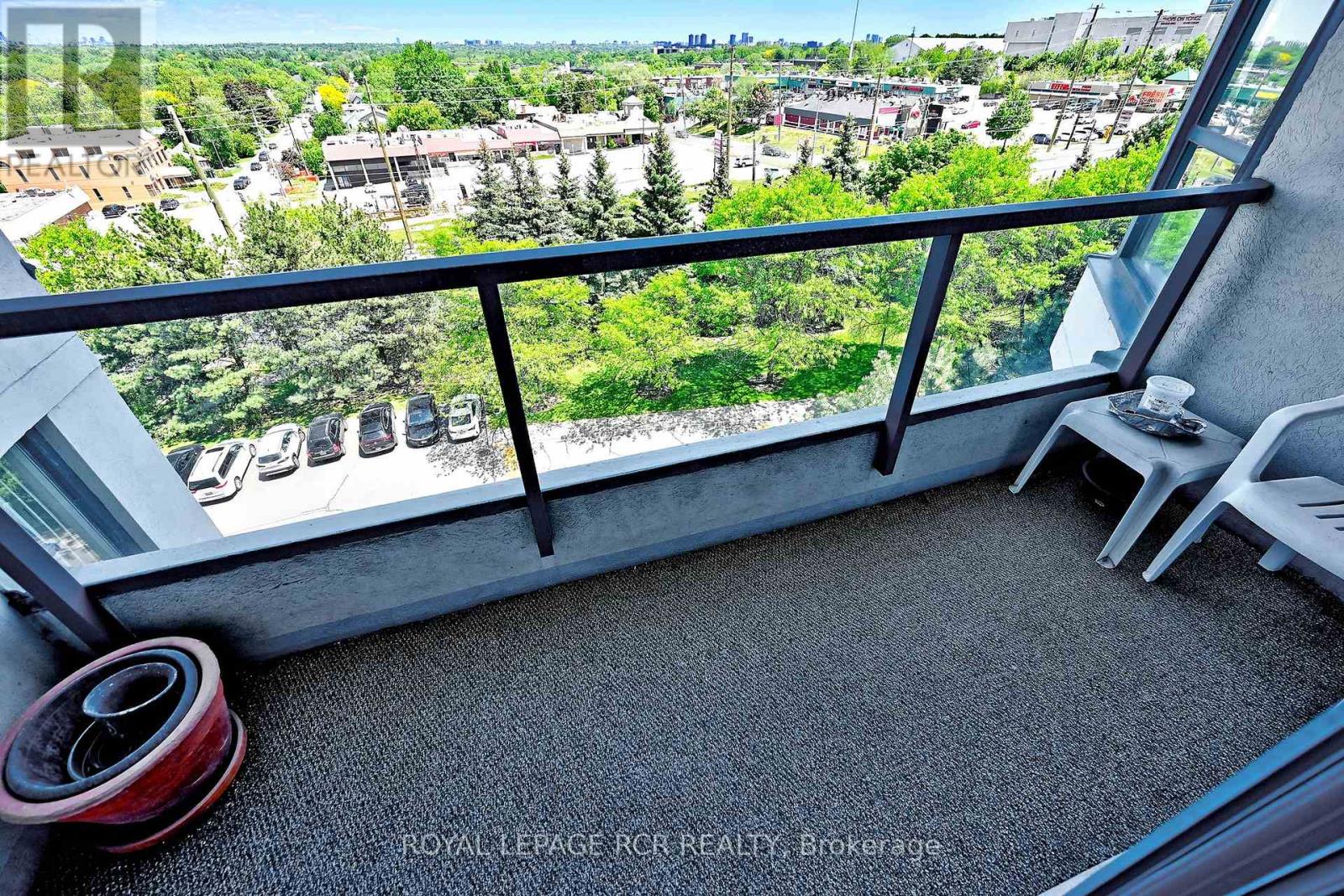 #706 7300 YONGE STREET - 35