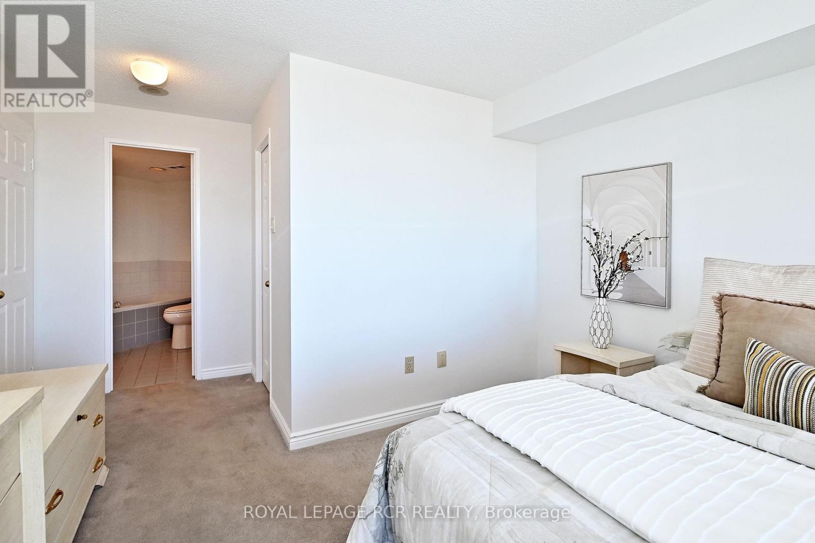 #706 7300 YONGE STREET - 39