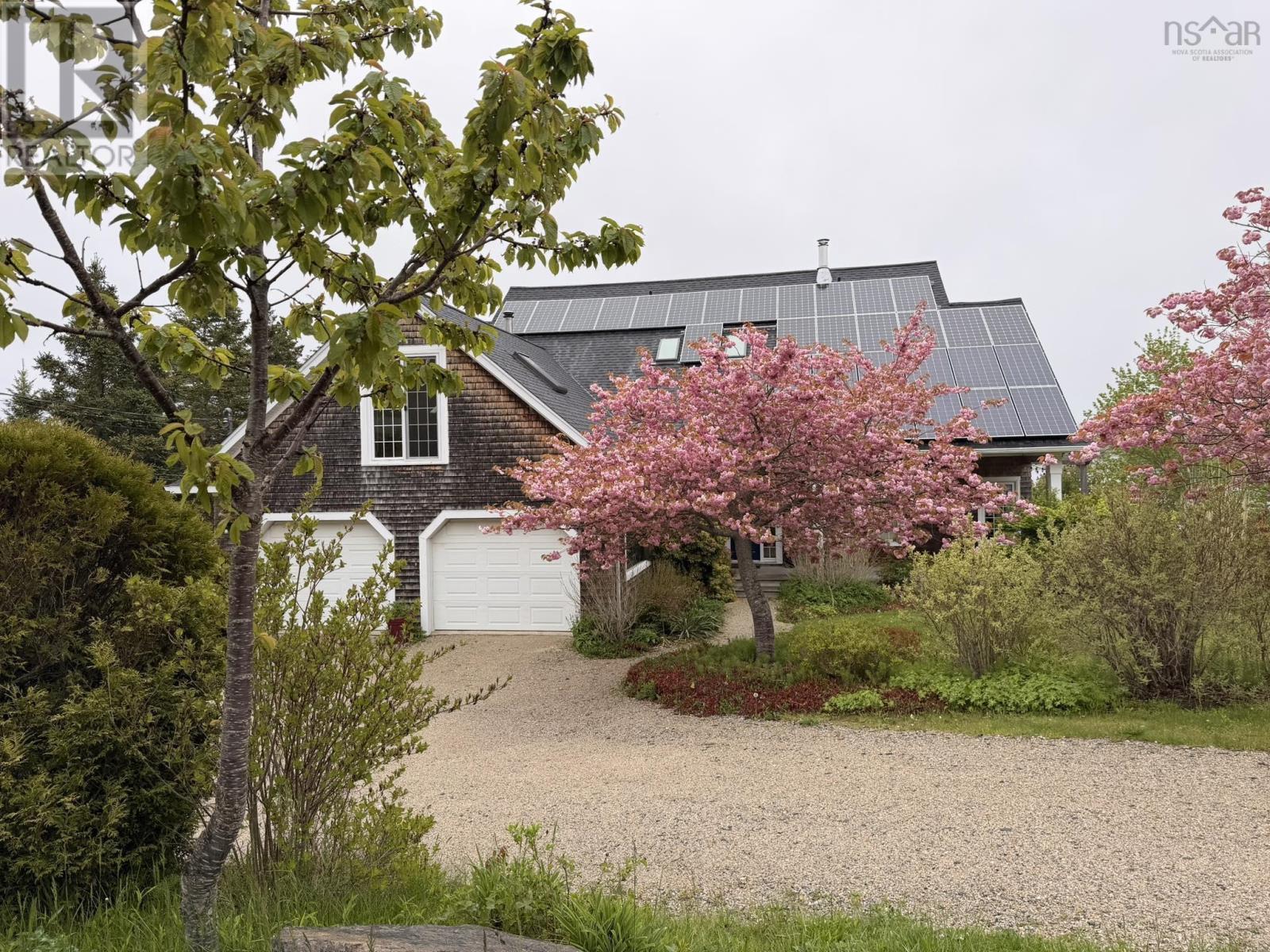Property photo of 41 Bayberry Lane