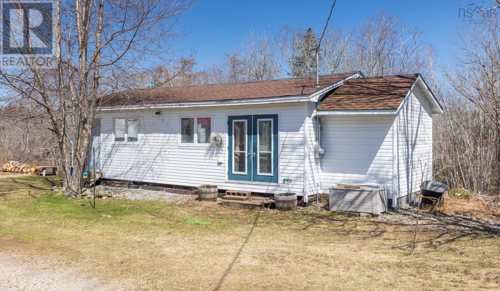 1 Belleville Road - 4