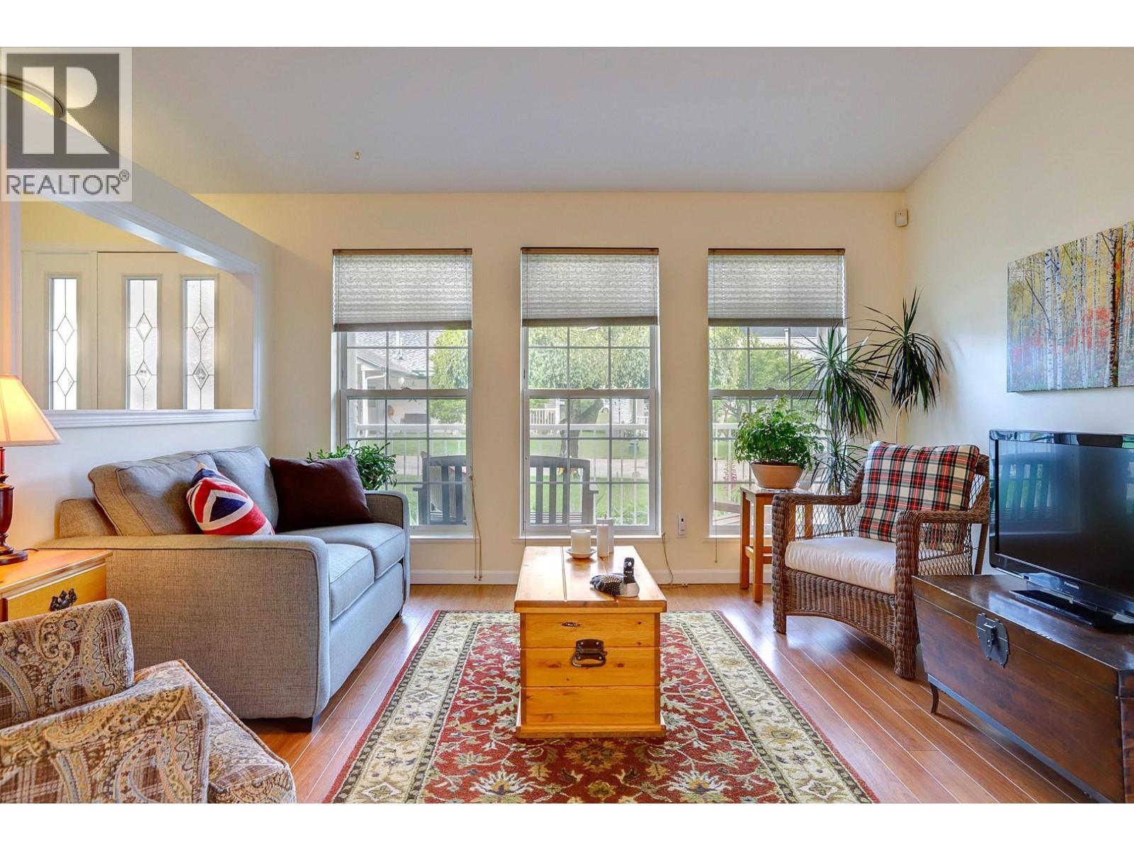 #4 3620 Patten Drive - 5