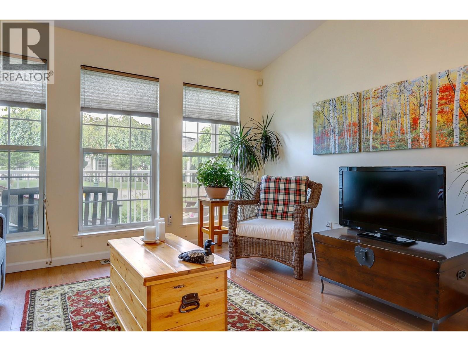 #4 3620 Patten Drive - 9