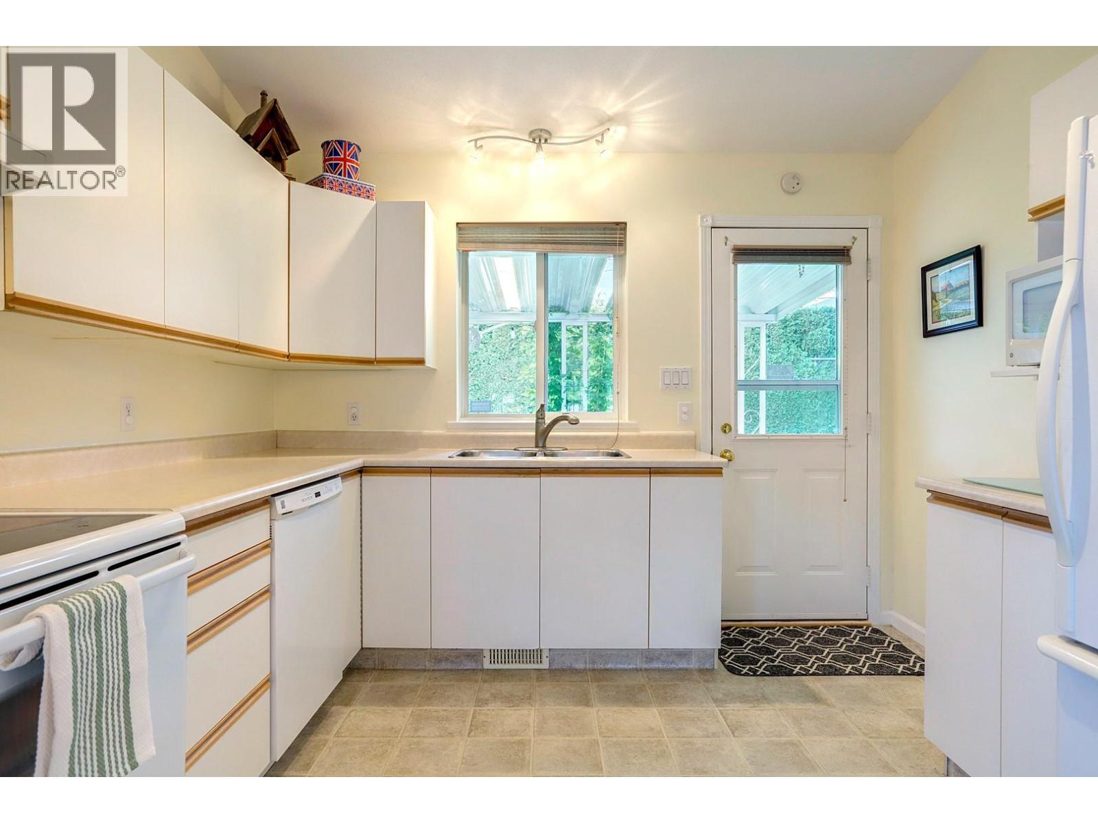 #4 3620 Patten Drive - 20