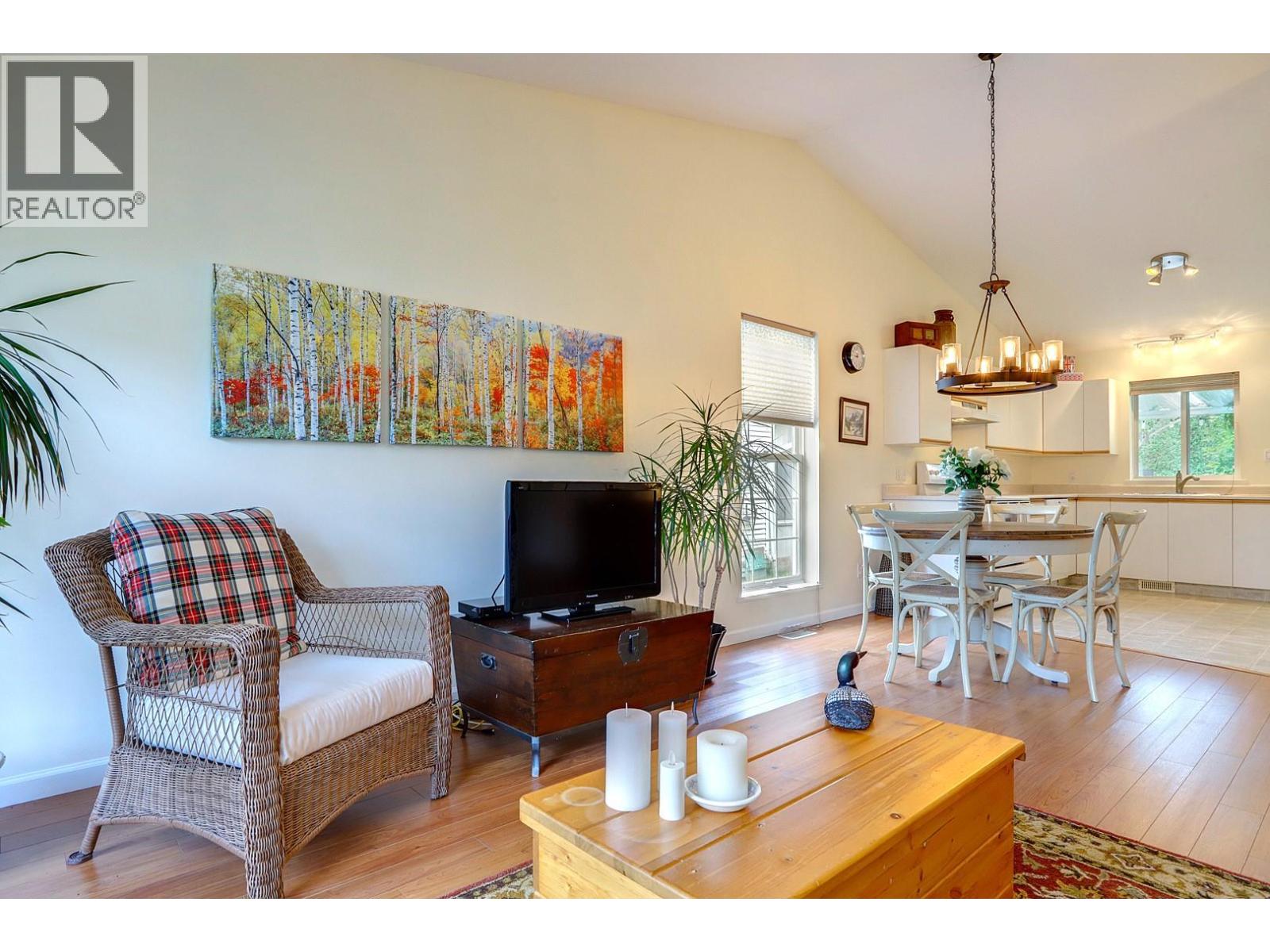 #4 3620 Patten Drive - 12