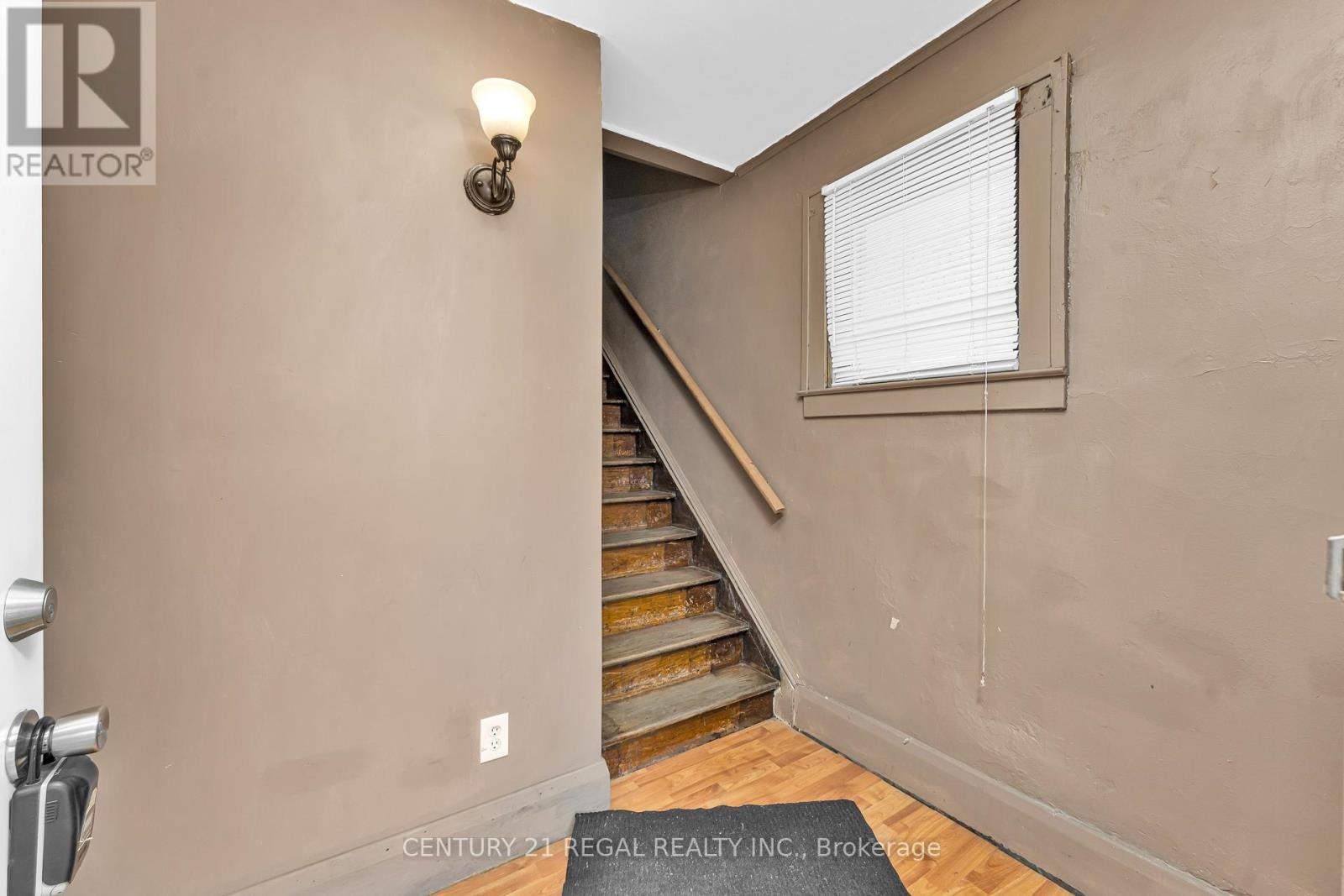 942 TECUMSEH ROAD E - 15