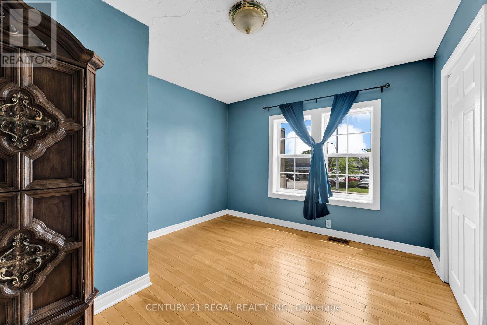 942 TECUMSEH ROAD E - 19