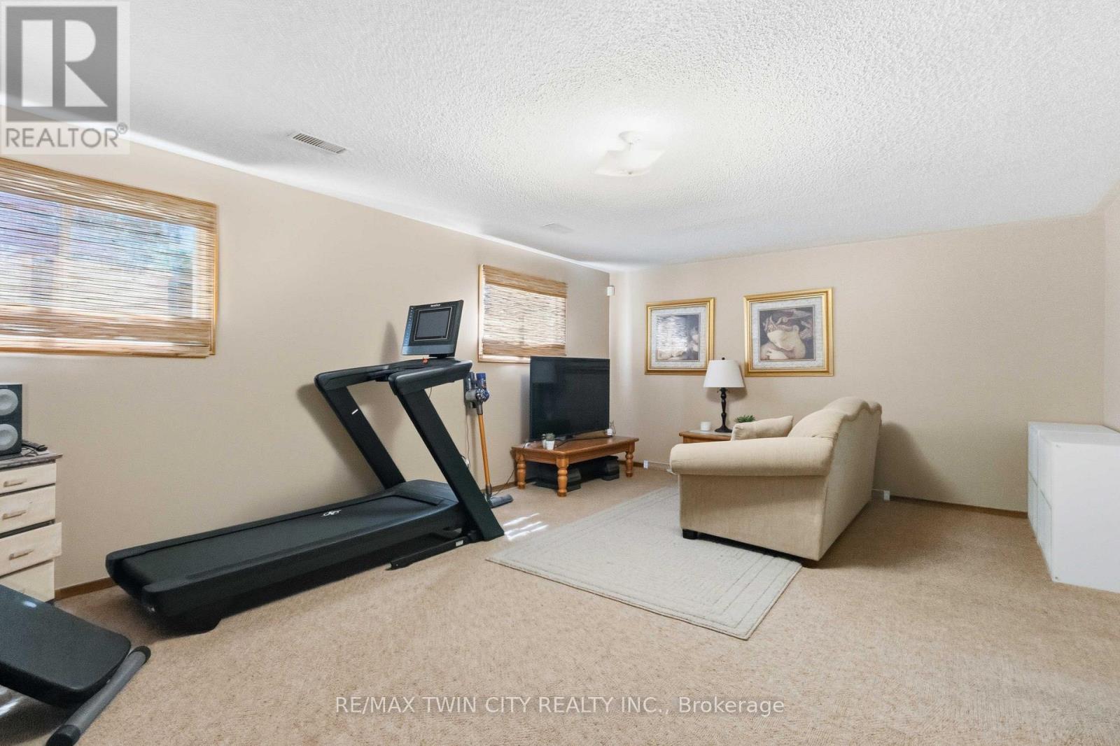 352 BRANTWOOD PARK ROAD - 16