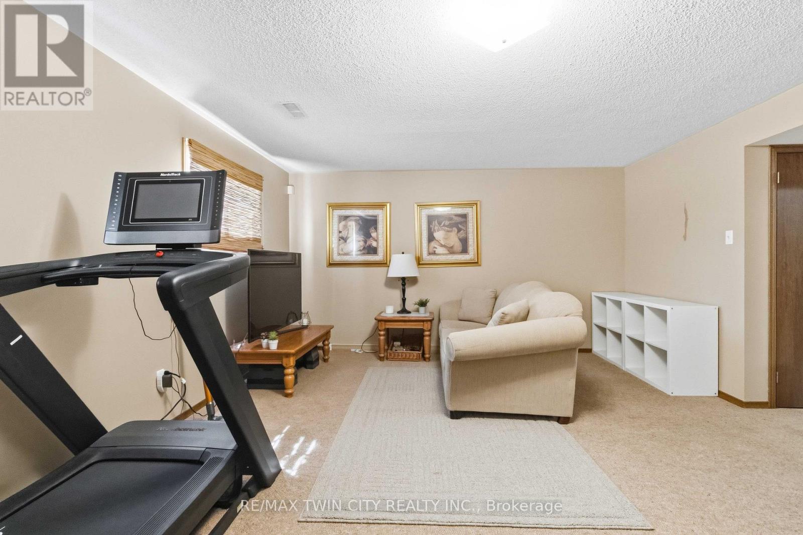 352 BRANTWOOD PARK ROAD - 17