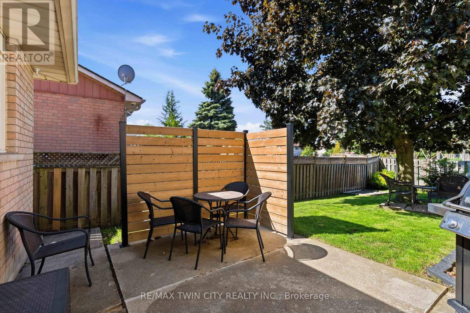 352 BRANTWOOD PARK ROAD - 24