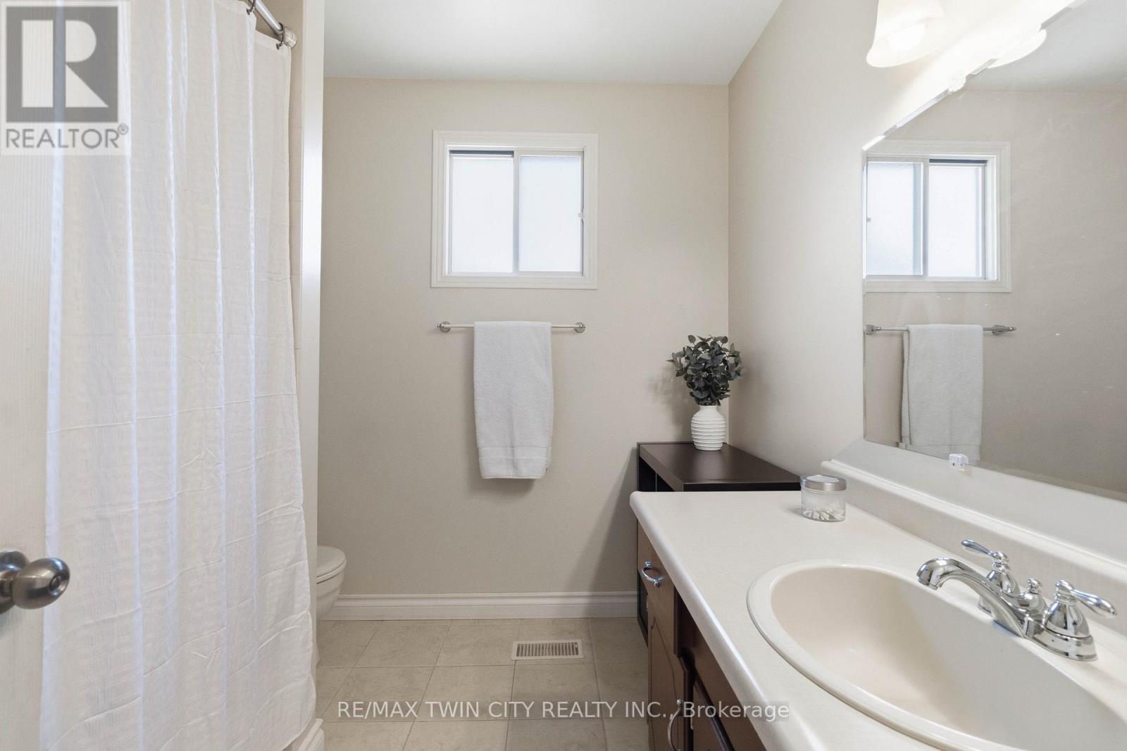 352 BRANTWOOD PARK ROAD - 9