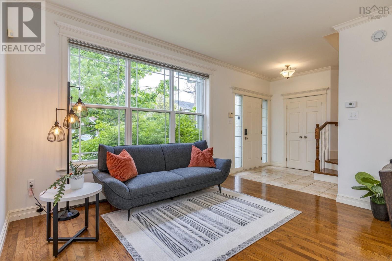 15 Kingsbury Way - 6