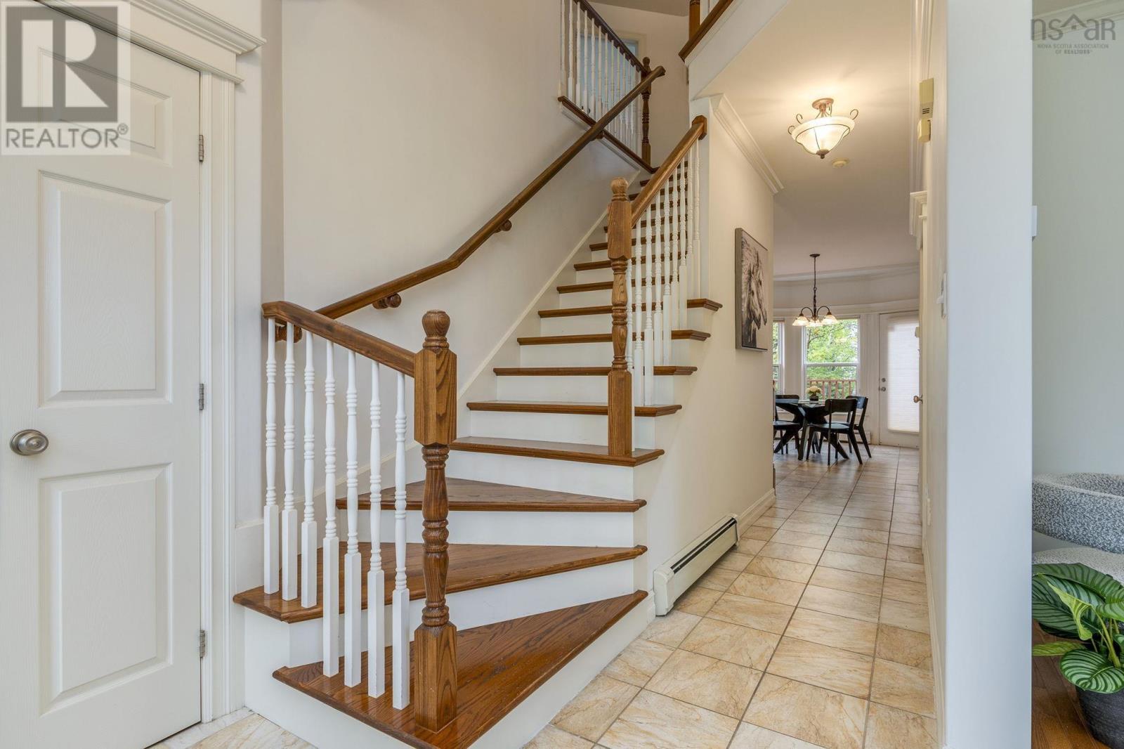 15 Kingsbury Way - 8