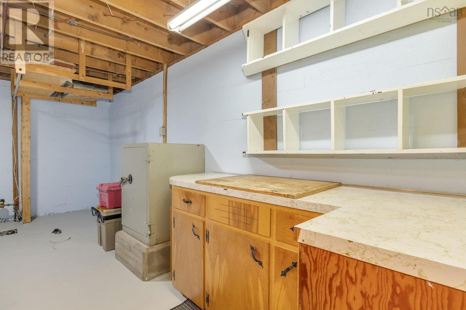 Property 35 of 46 of 49 Birkdale Crescent