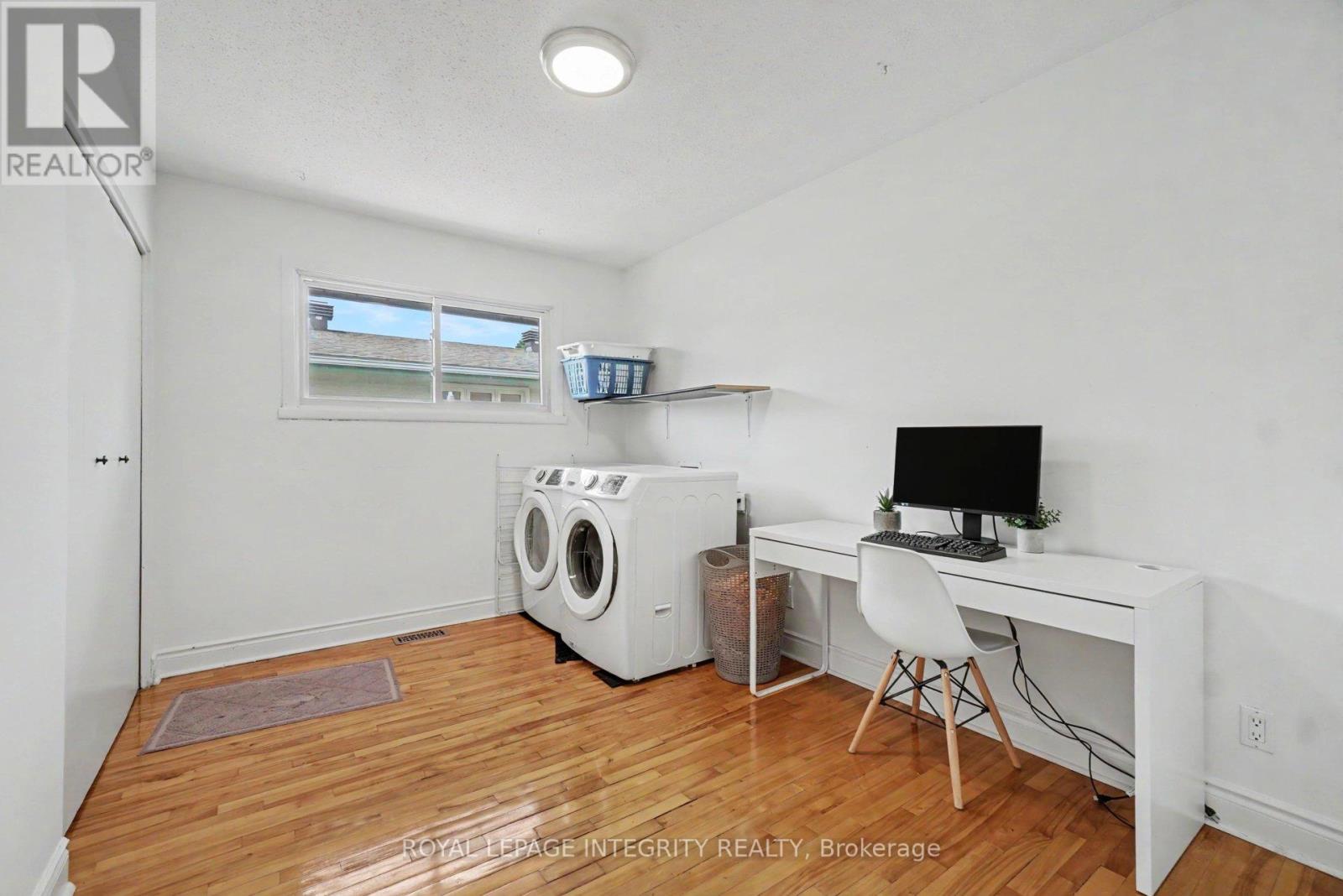 2450 MAGNUS AVENUE - 17