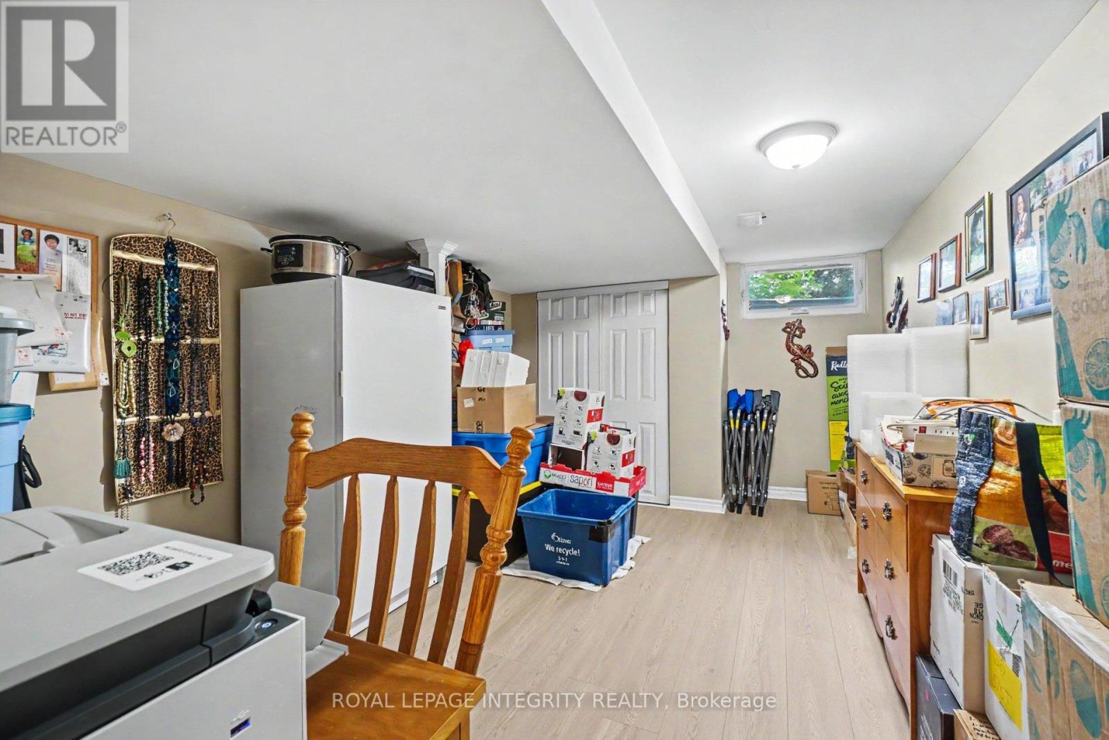 2450 MAGNUS AVENUE - 27